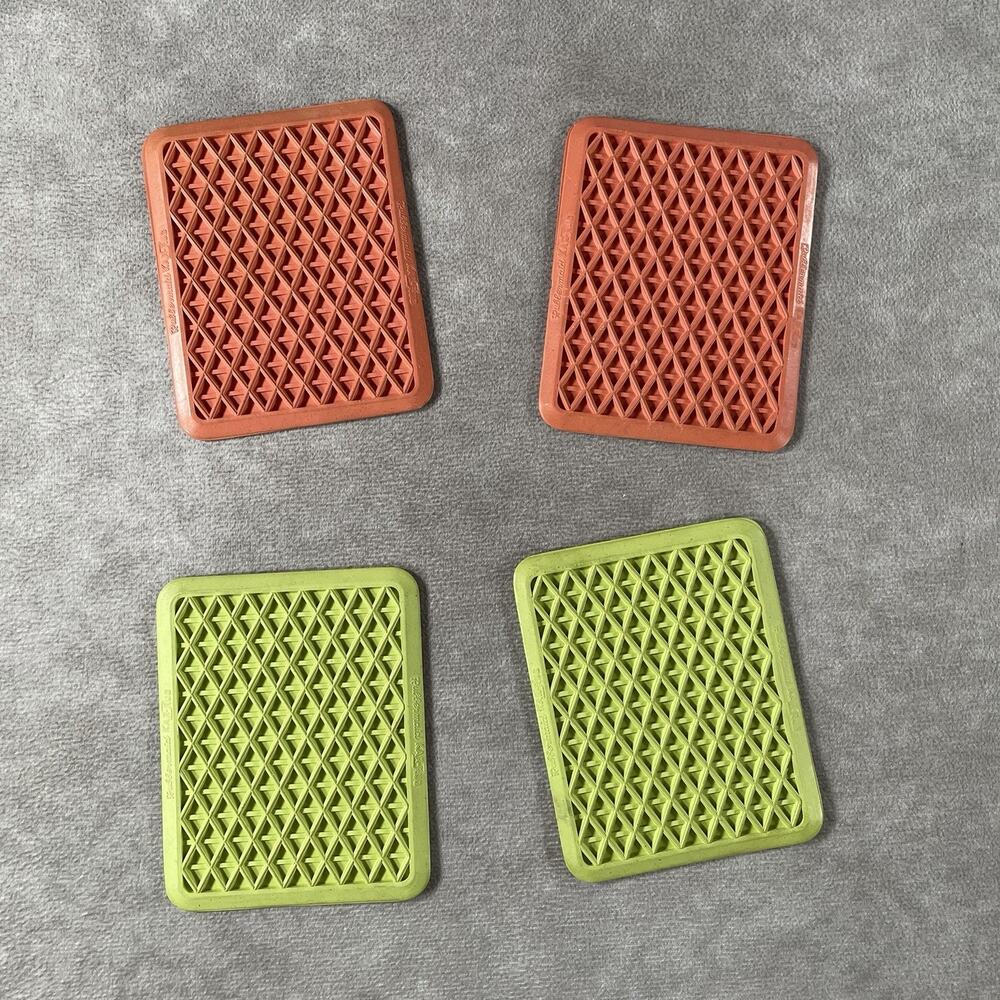 Vintage Set Of 4 Rubbermaid Coasters By Kar-Rug Made in USA Art Deco MCM